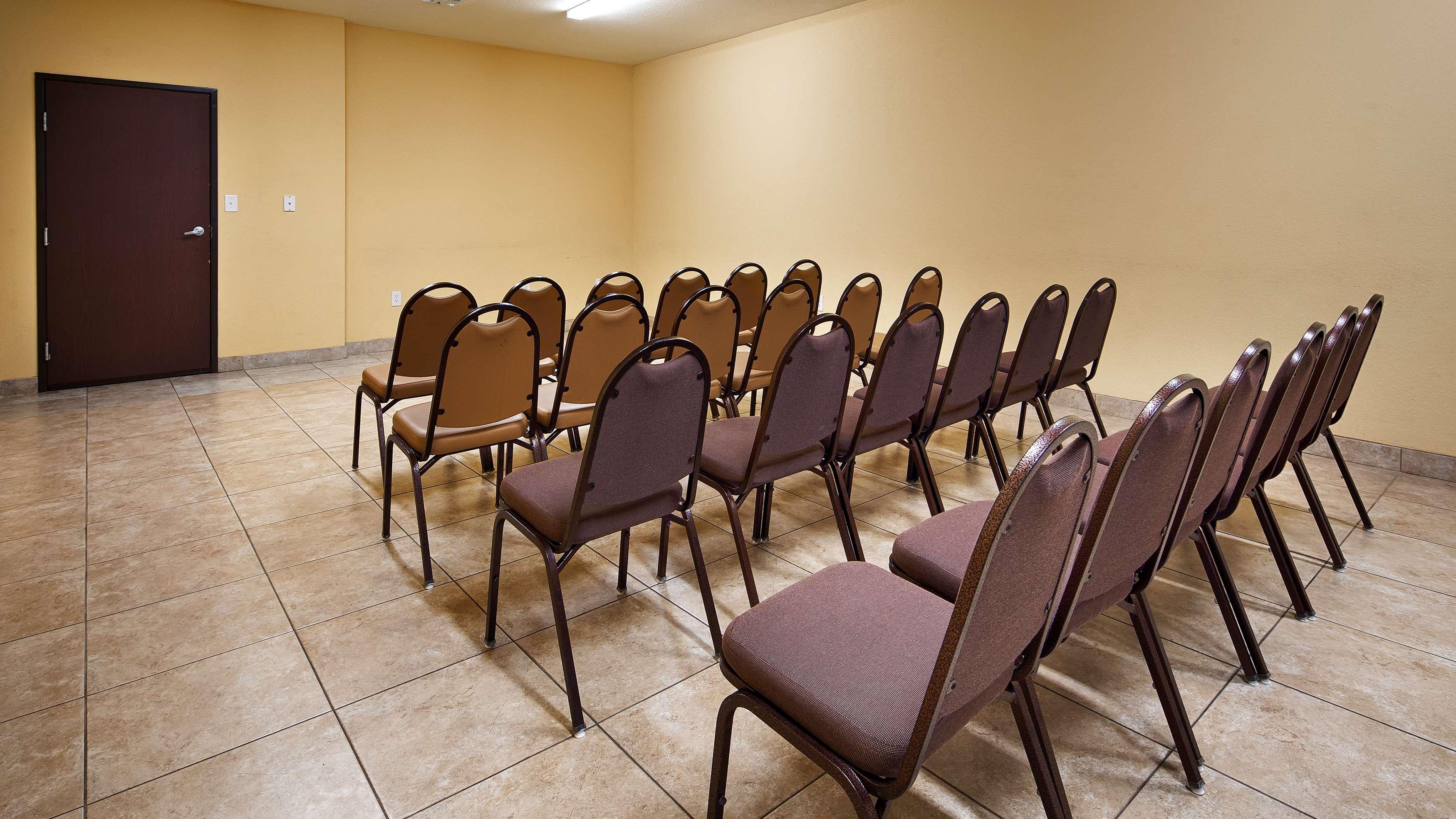 Best Western Plus Fort Worth Forest Hill Inn & Suites Buitenkant foto