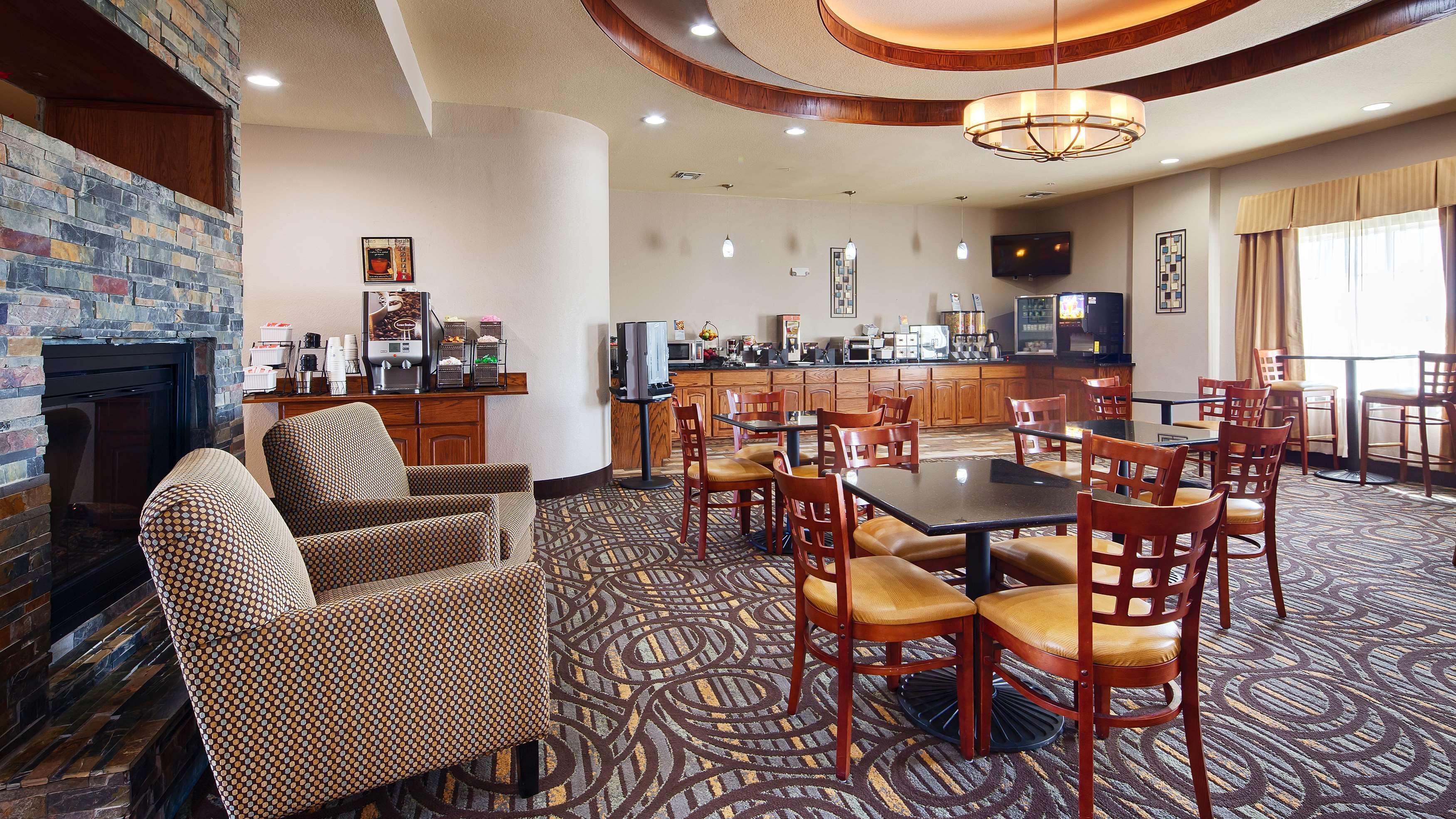 Best Western Plus Fort Worth Forest Hill Inn & Suites Buitenkant foto